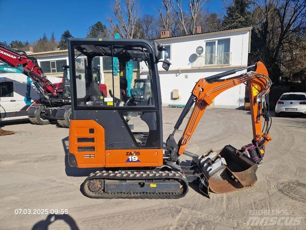 Hitachi ZX 19-6 Міні-екскаватори < 7т