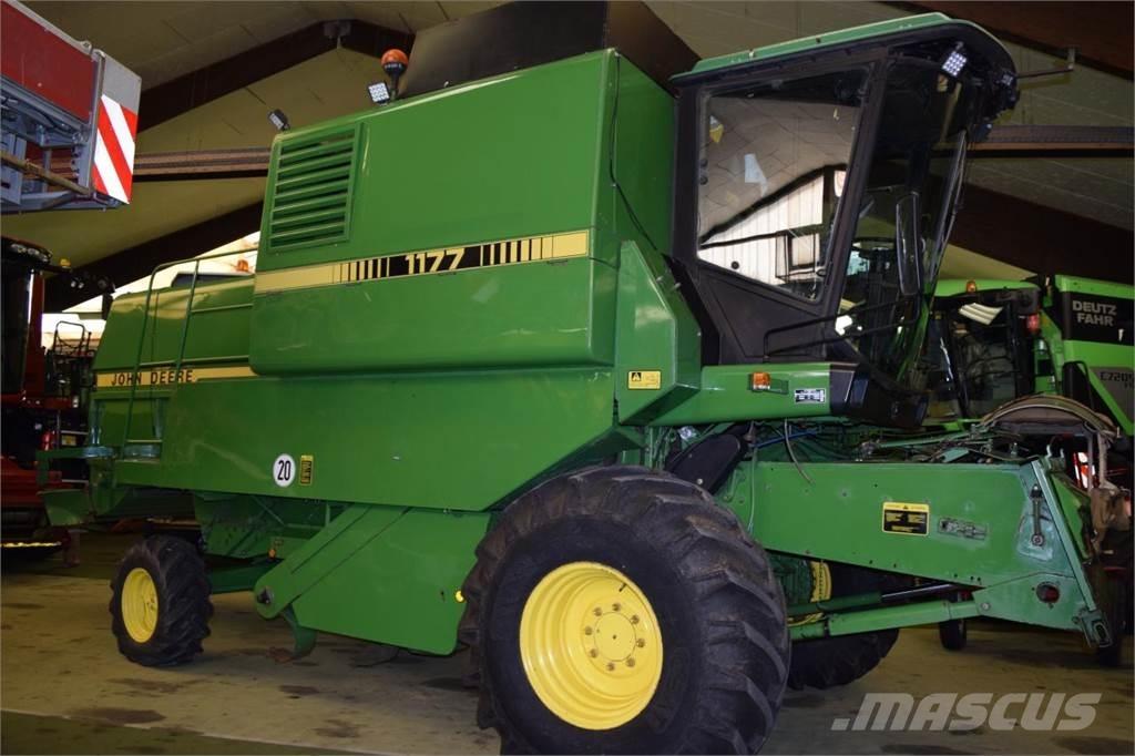 John Deere 1177 Зернозбиральні комбайни