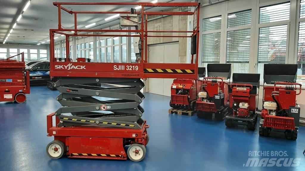 SkyJack SJIII 3219 Підйомники-ножиці
