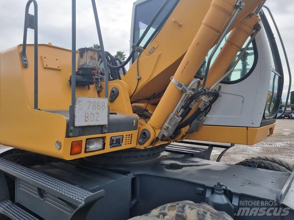 Liebherr A 900 C Колісні екскаватори