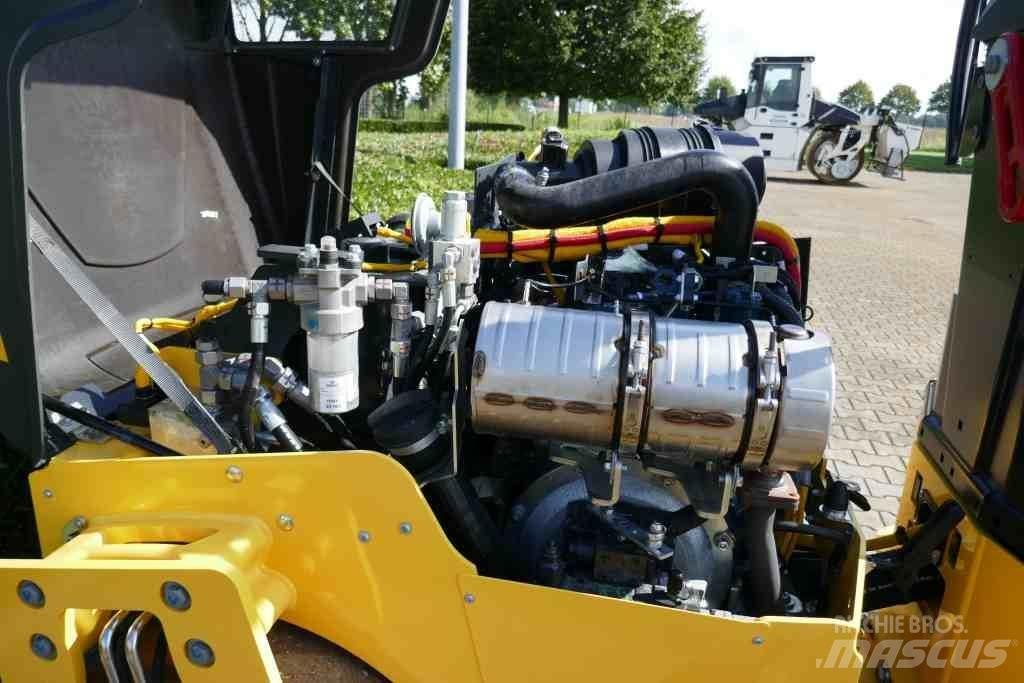Bomag BW 120 AD-5 Малогабаритні асфальтоукладальники