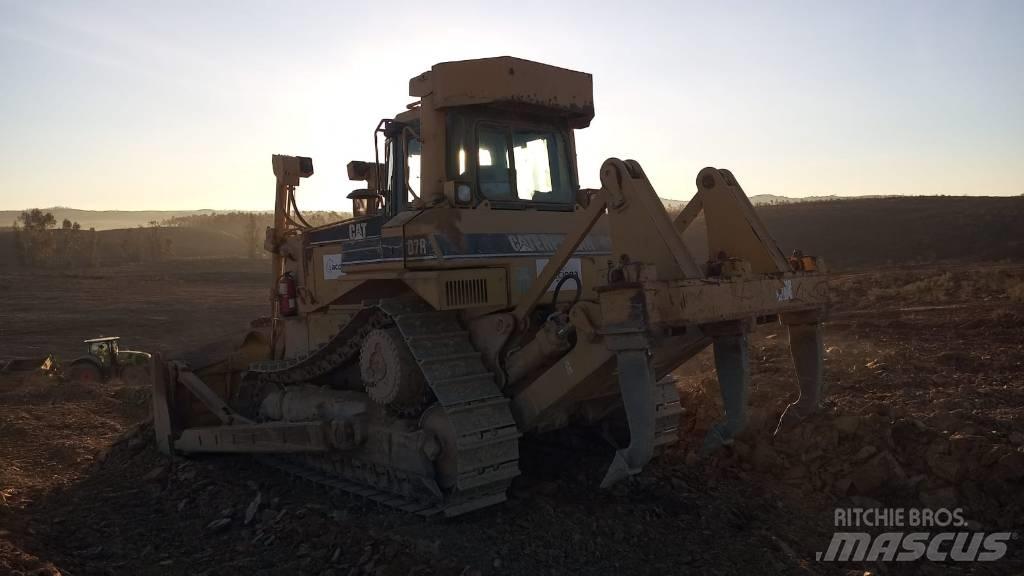 CAT D 7 R Гусеничні бульдозери