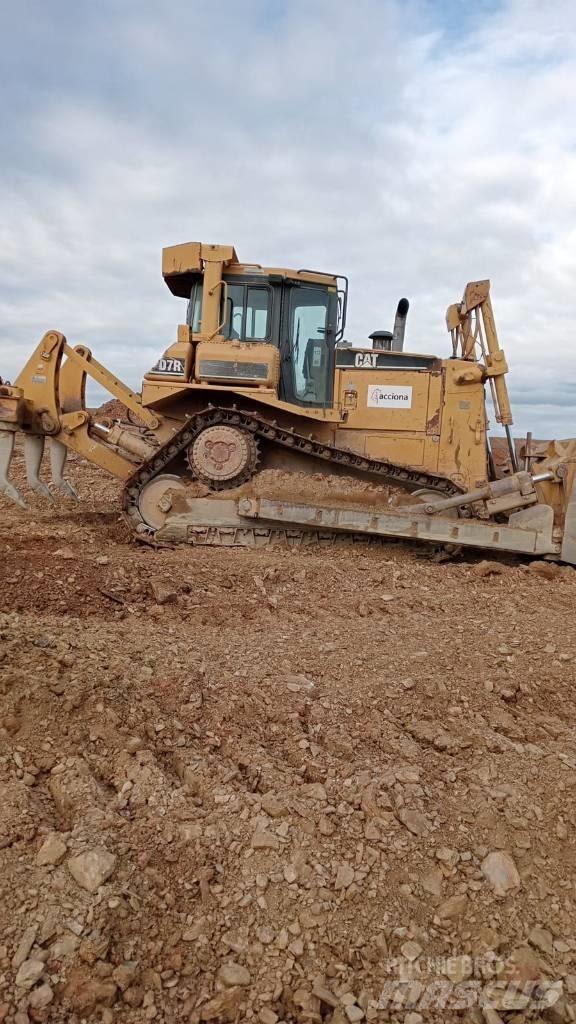 CAT D 7 R Гусеничні бульдозери