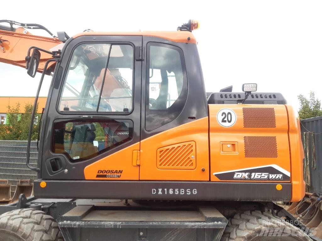 Doosan DX165 WR-7 Колісні екскаватори