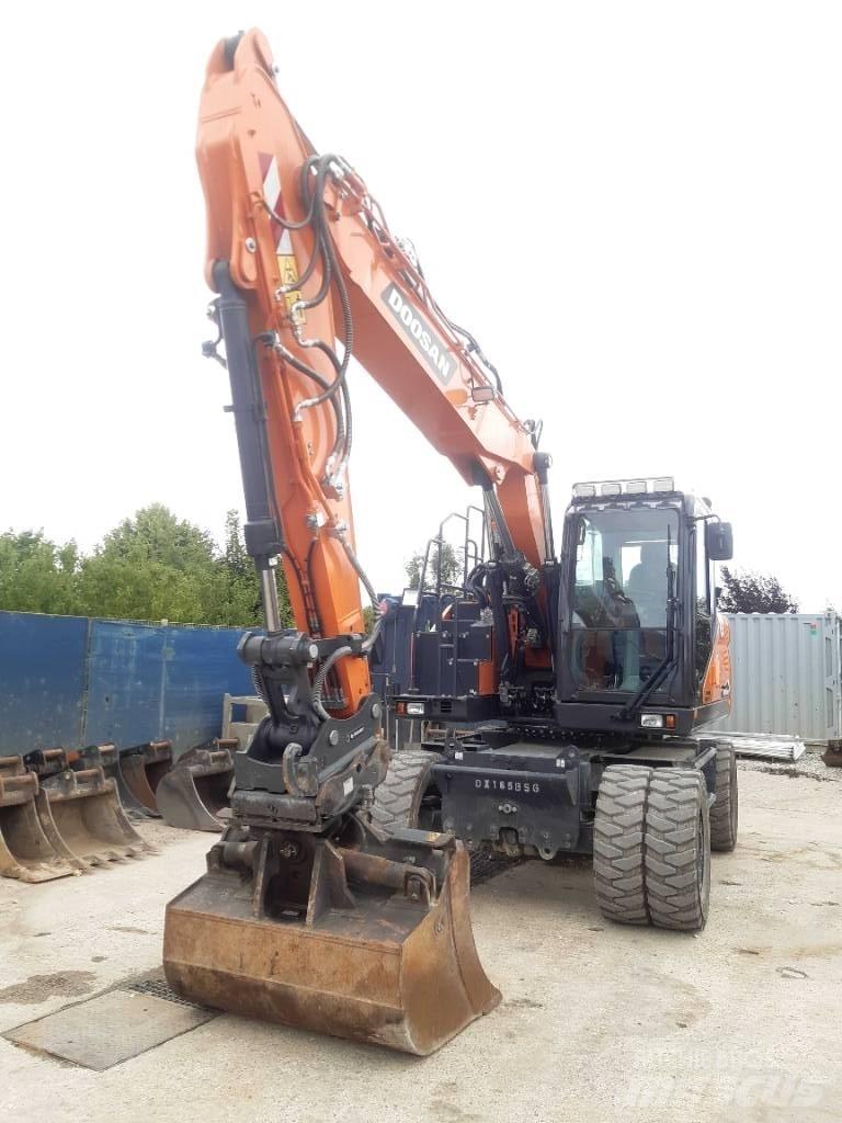 Doosan DX165 WR-7 Колісні екскаватори