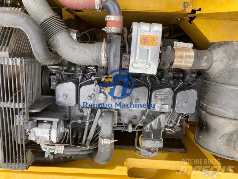 Komatsu PC200-7 Гусеничні екскаватори