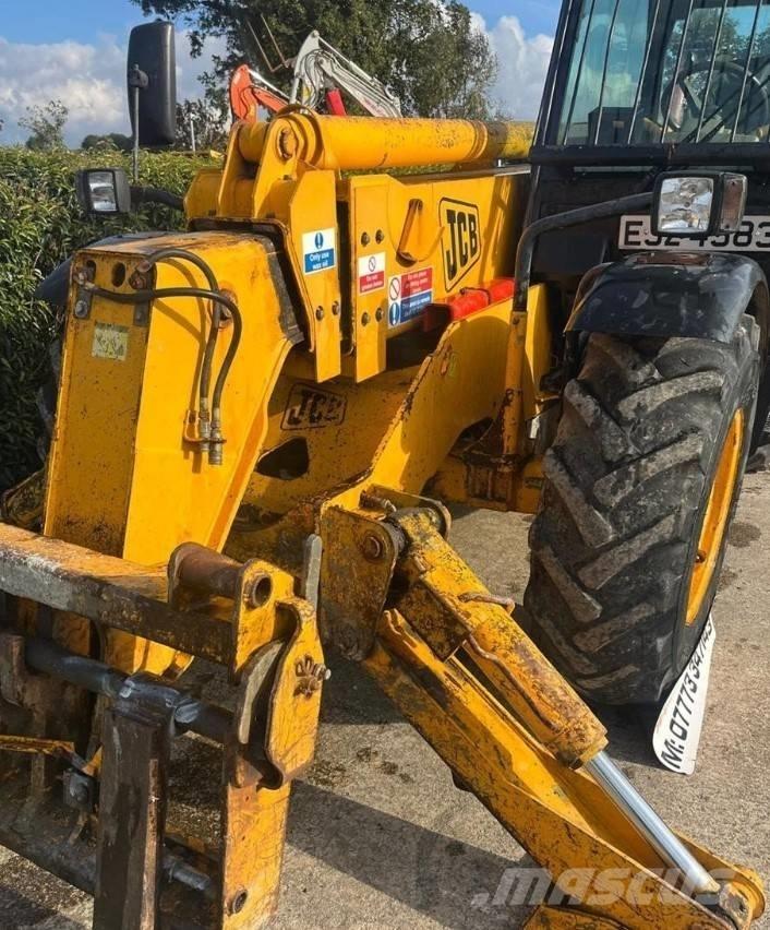 JCB 532-120 Телескопічні навантажувачі
