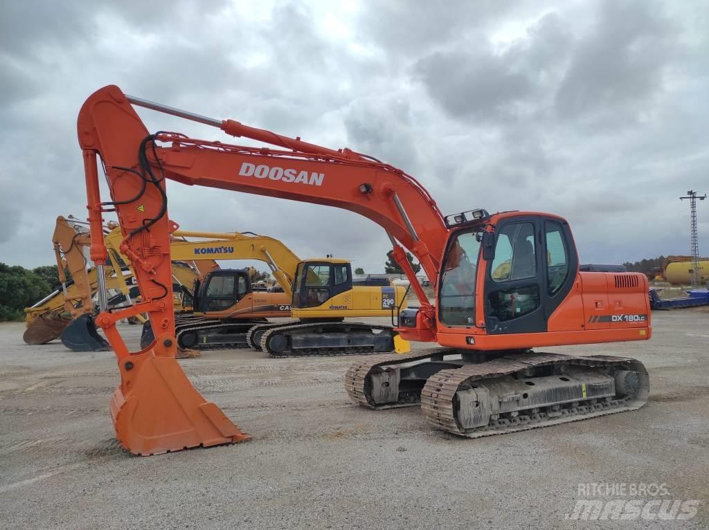 Doosan DX 180 LC Гусеничні екскаватори