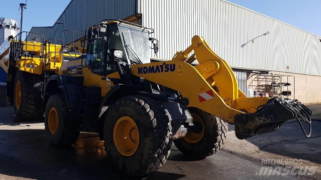 Komatsu WA320-8E0 Фронтальні навантажувачі