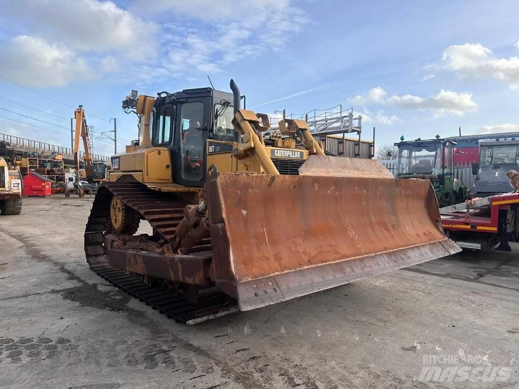 CAT D6T Гусеничні бульдозери
