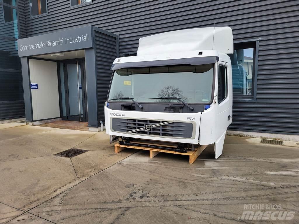 Volvo FL Кабіни