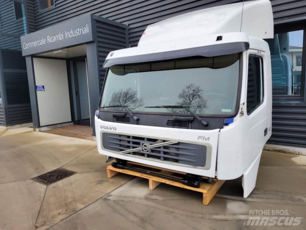 Volvo FL Кабіни
