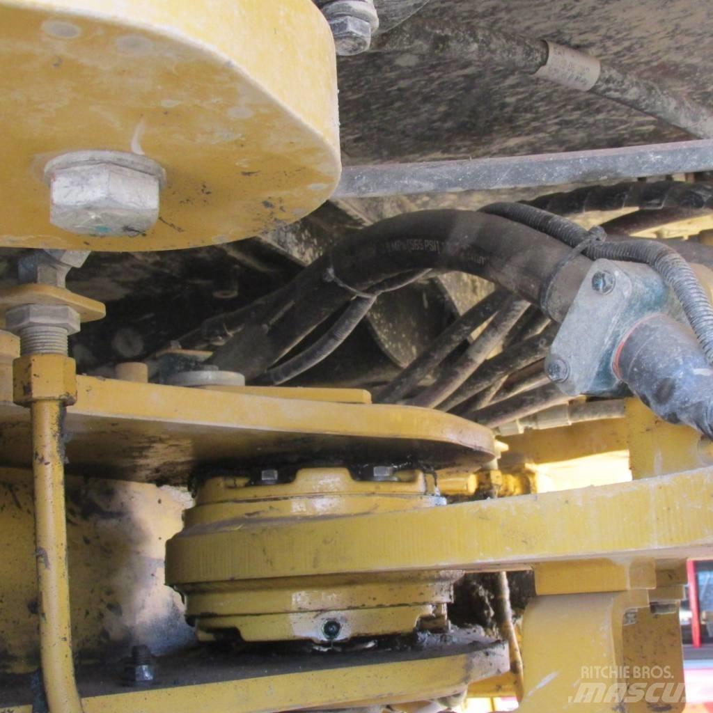 CAT CAT 966L Фронтальні навантажувачі