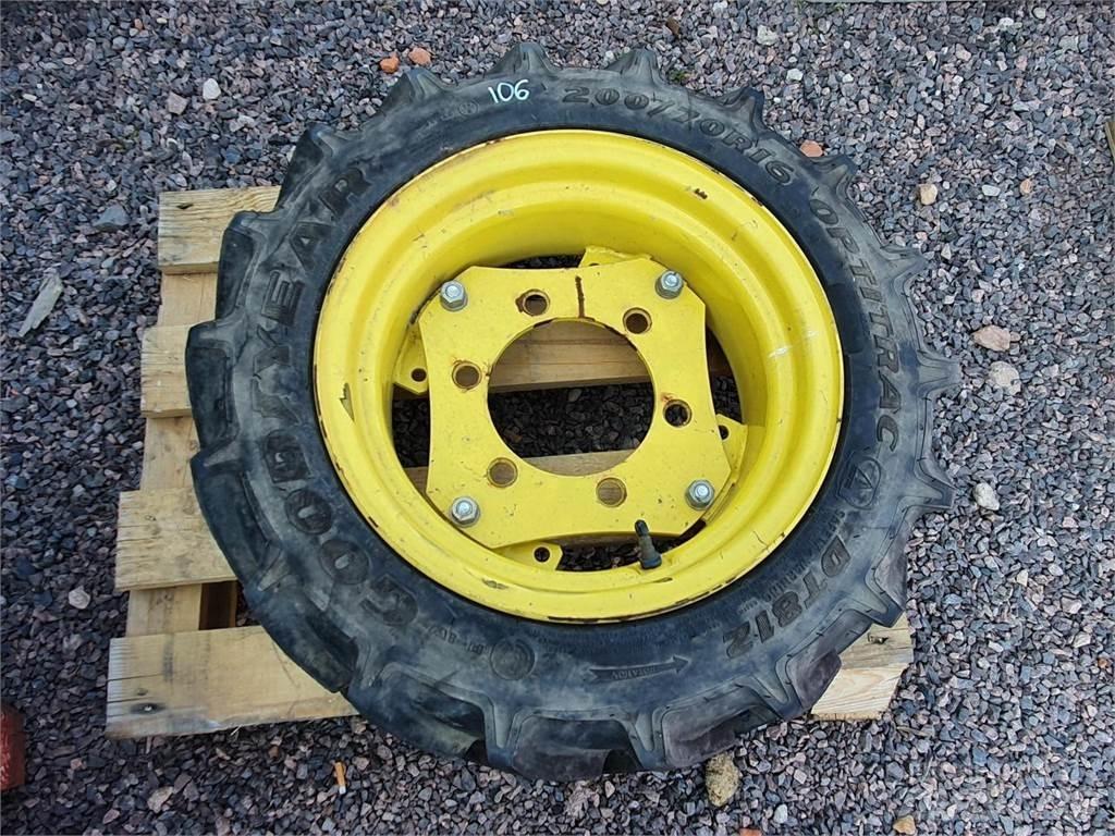 Goodyear 200/70R16 Колеса