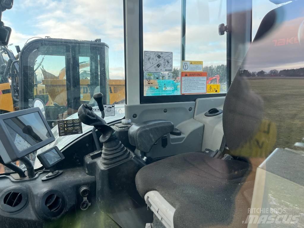 Takeuchi TB 370 Середні екскаватори 7т. - 12т.