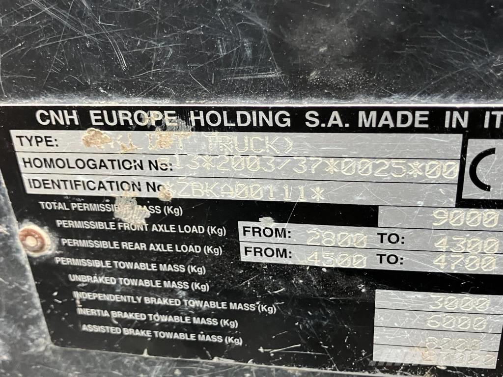 New Holland LM5040 Телескопічний навантажувач