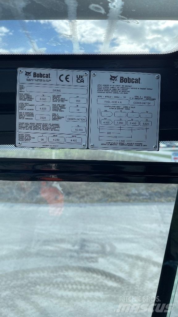 Bobcat B80NS Електронавантажувачі