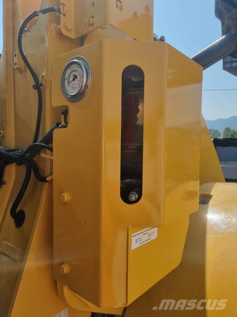 CAT 938 M Фронтальні навантажувачі