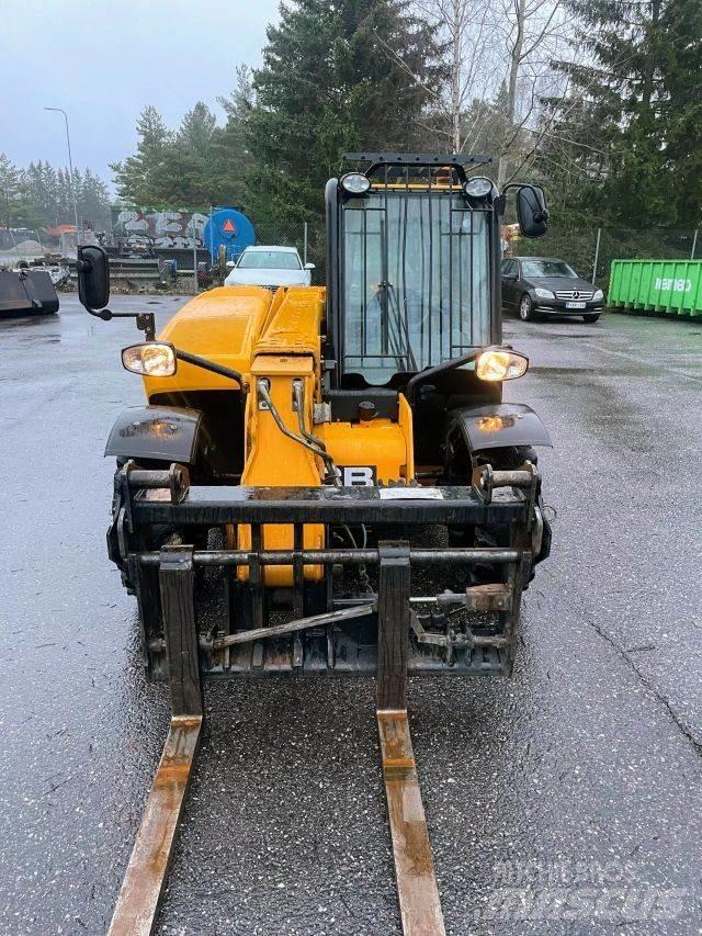 JCB 525-60T5 Телескопічні навантажувачі