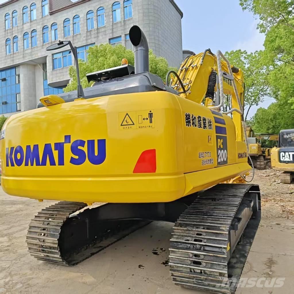 Komatsu PC 200-8 Гусеничні екскаватори