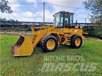 CAT 924F Фронтальні навантажувачі