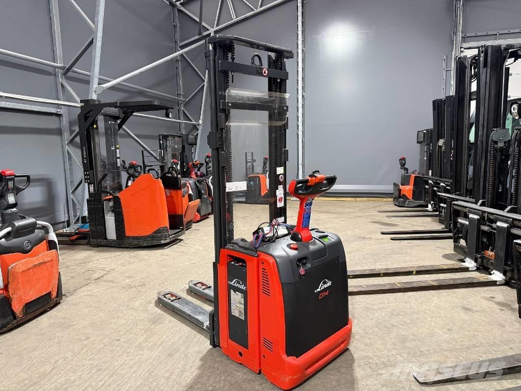 Linde D 14 Самохідні електроштабелери