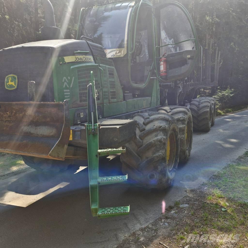 John Deere 1210 G Форвардери