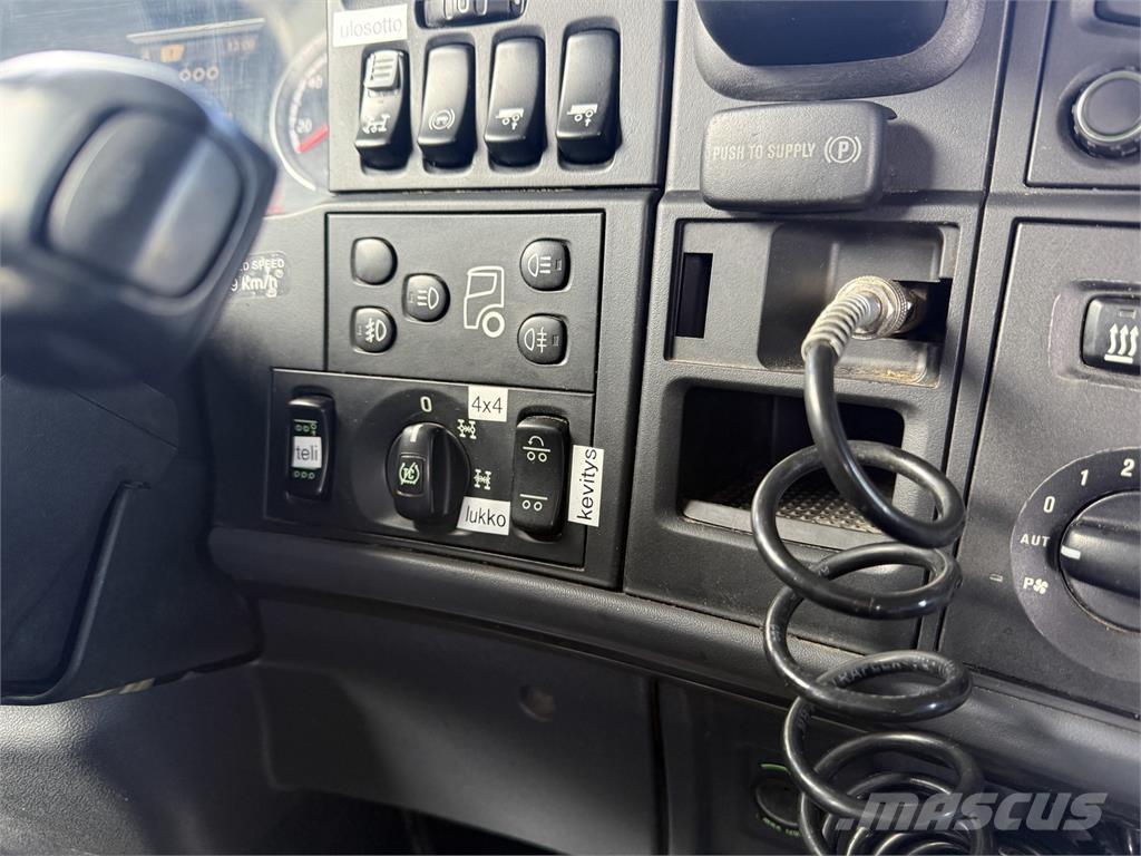 Scania R 730 8X4 Вантажівки з гаковим підйомом