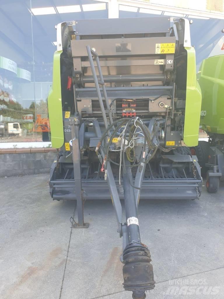 CLAAS Variant 360 Рулонні прес-підбирачі