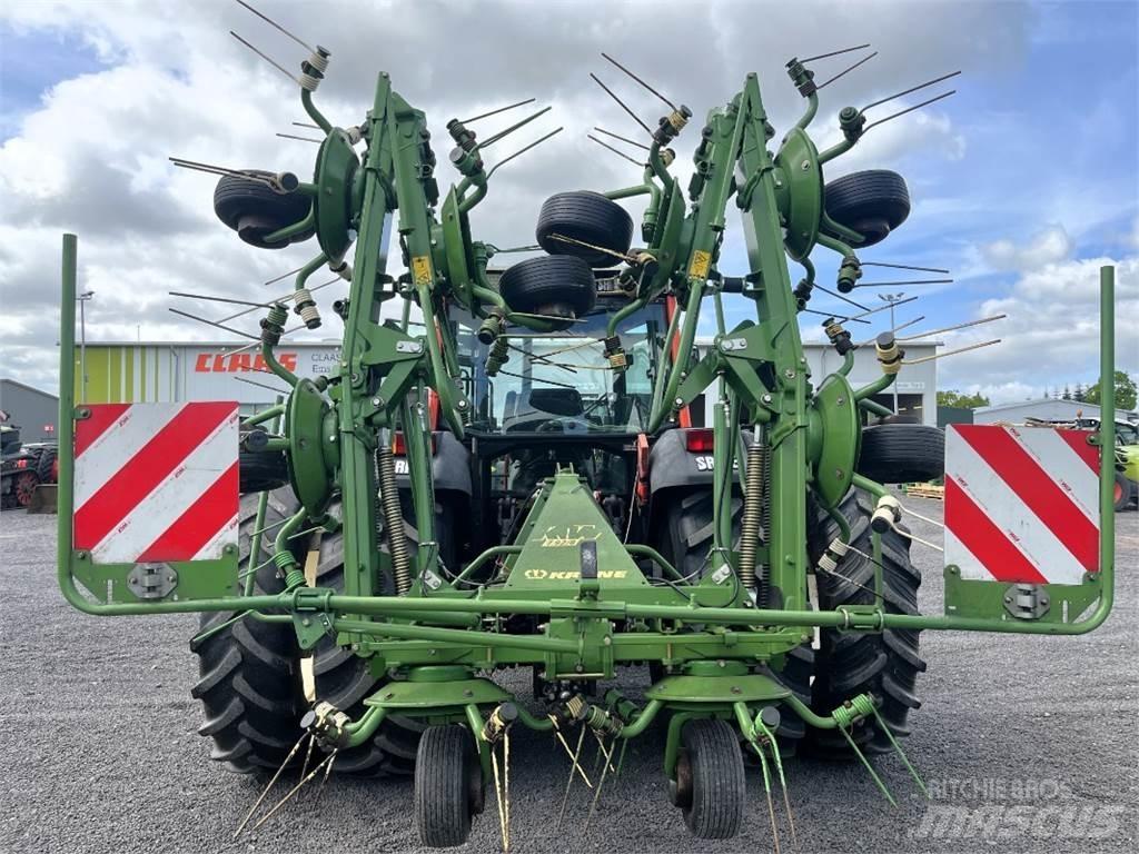 Krone KW 7.92 /8 Граблі і сінозворушувачі