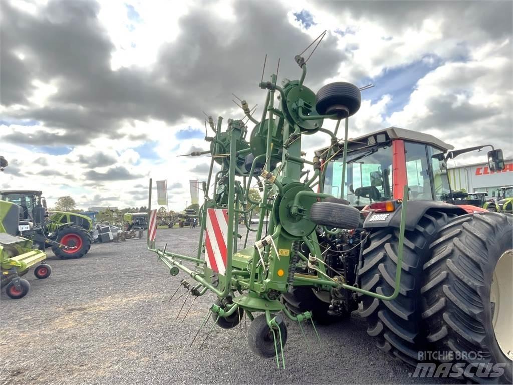 Krone KW 7.92 /8 Граблі і сінозворушувачі