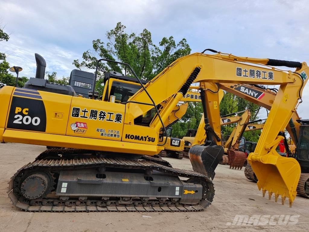 Komatsu PC 200-8 Гусеничні екскаватори