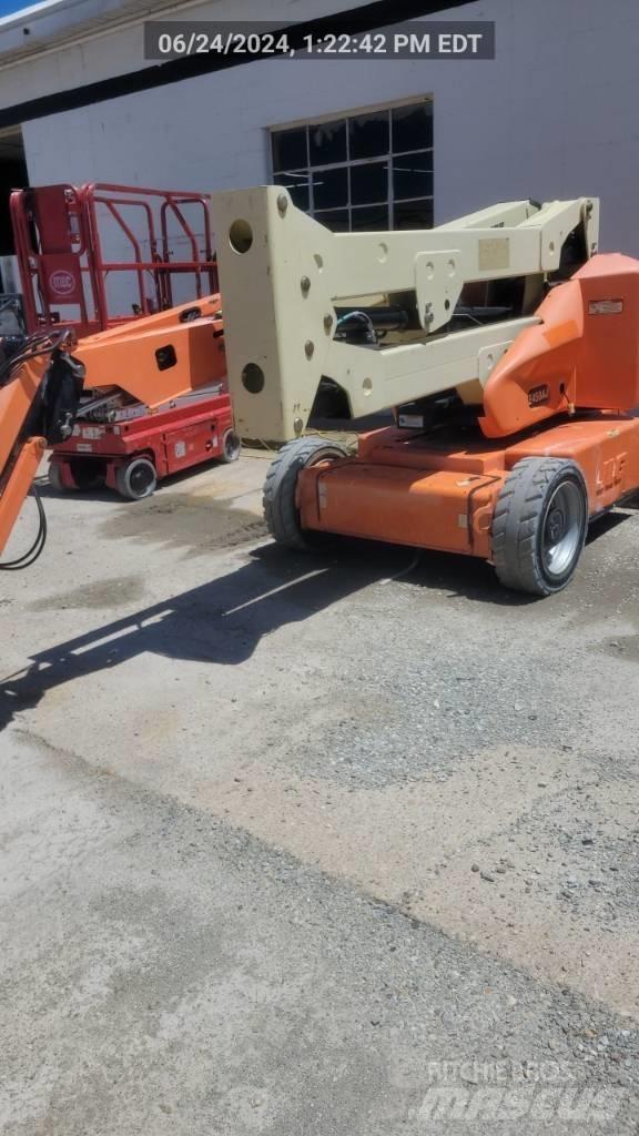 JLG E 450 AJ Колінчаті підйомники