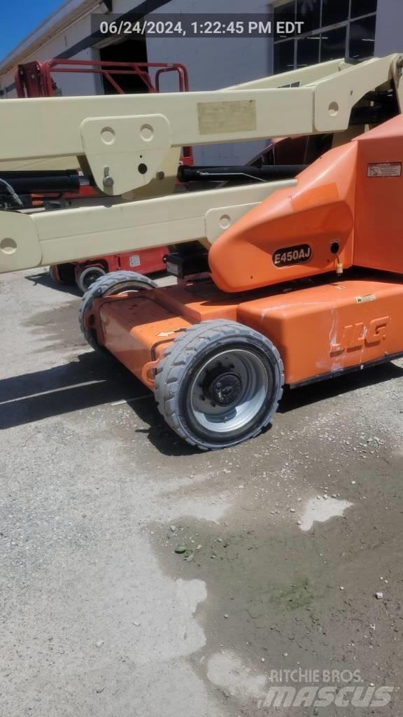 JLG E 450 AJ Колінчаті підйомники