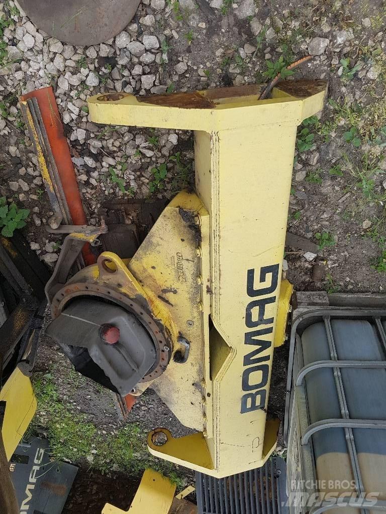 Bomag BW 184 AD Шасі