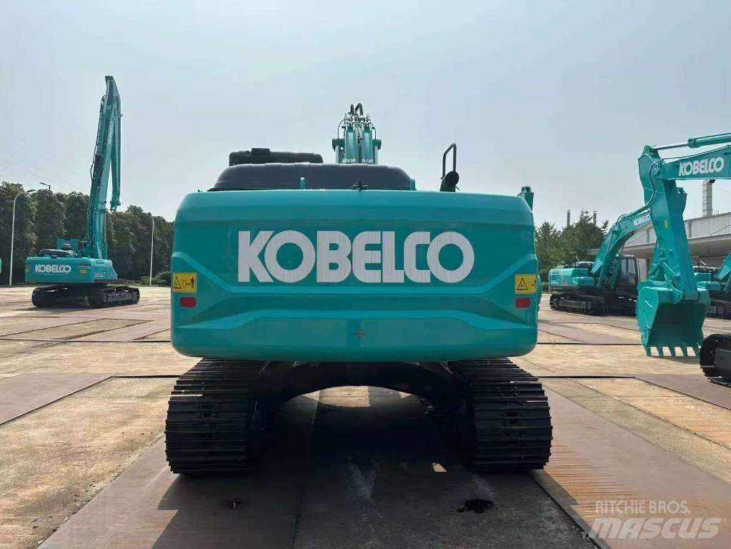 Kobelco SK 210 D Гусеничні екскаватори