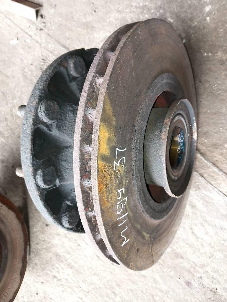 MAN TGM  81443010185 Осі