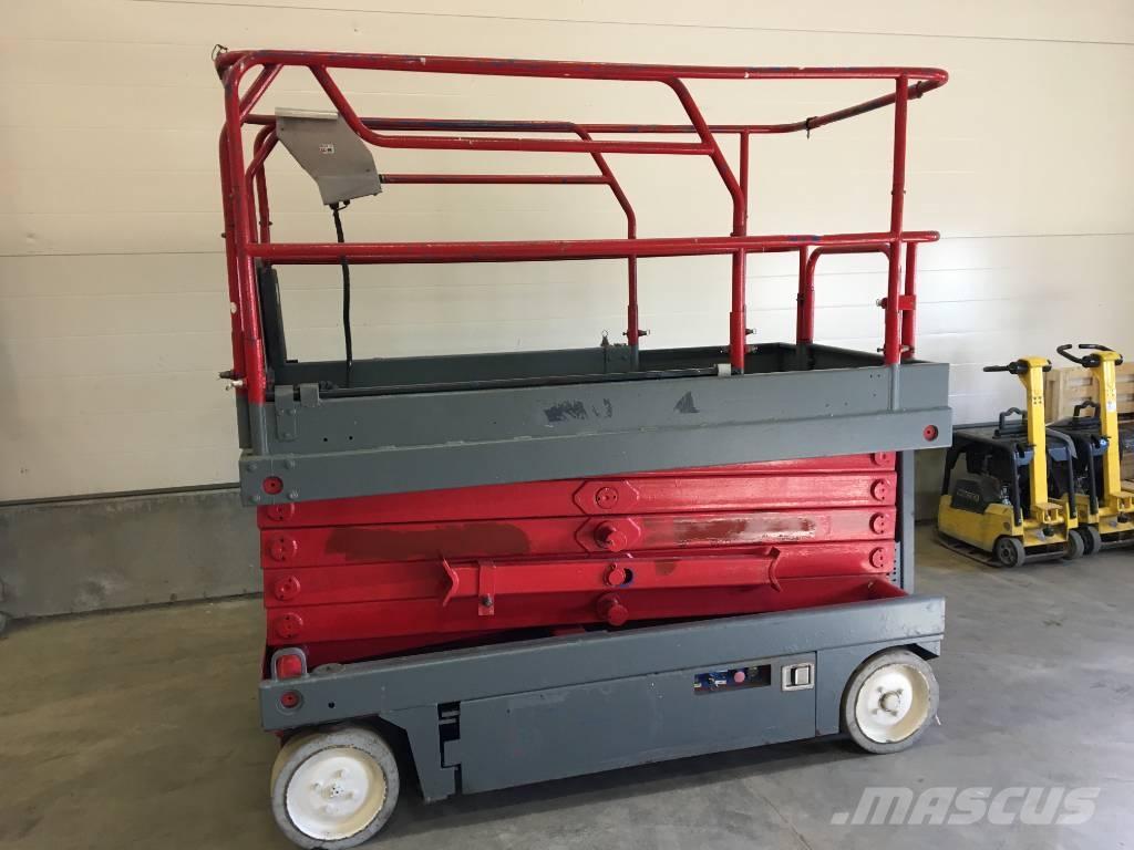 UpRight Saxlift X32N Вишки-причепи