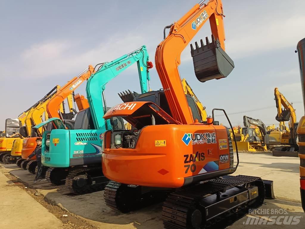Hitachi ZX 70 Середні екскаватори 7т. - 12т.