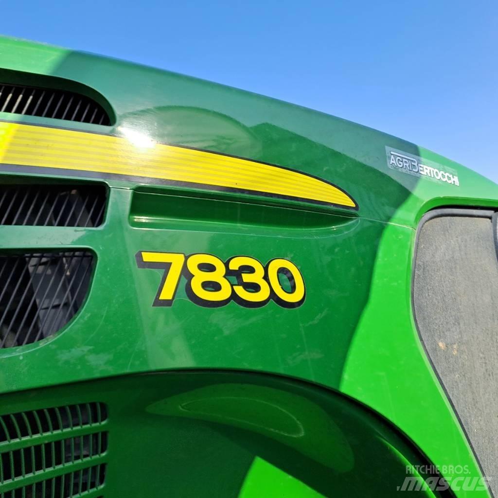 John Deere 7830 Трактори