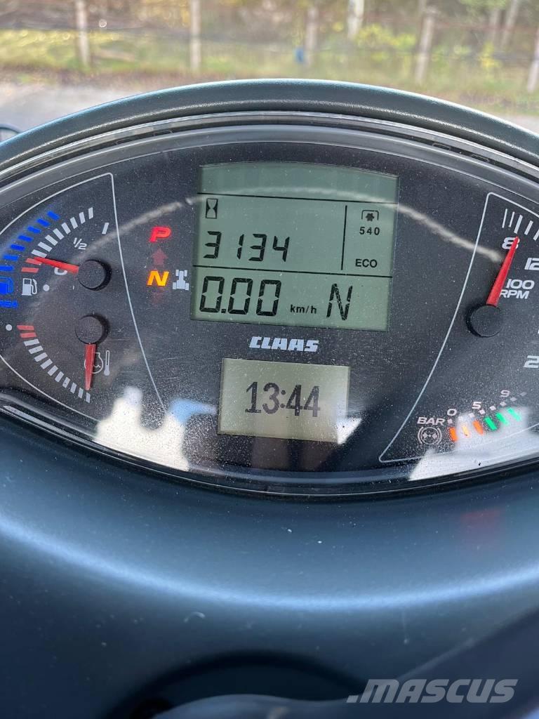 CLAAS Axion 870 Трактори