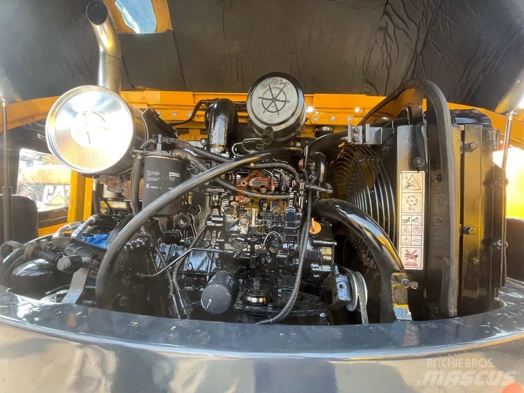 Hyundai 60w-9 Колісні екскаватори