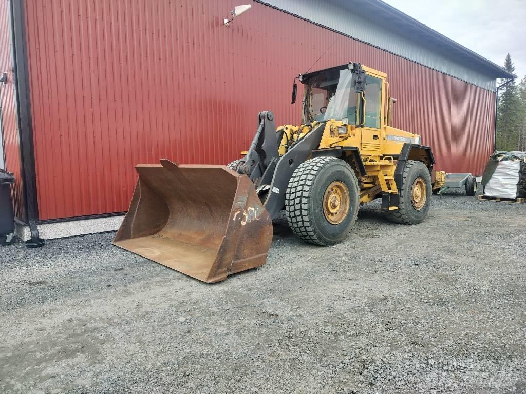 Volvo L90C Фронтальні навантажувачі