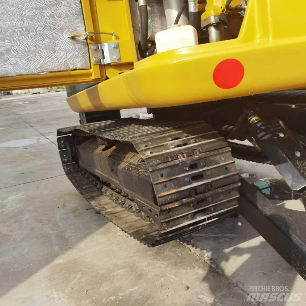 CAT 306E2 Міні-екскаватори < 7т