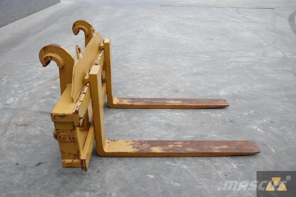 CAT 966/972 Forks Транспорт - Інші