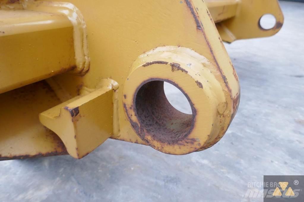 CAT 966/972 Forks Транспорт - Інші