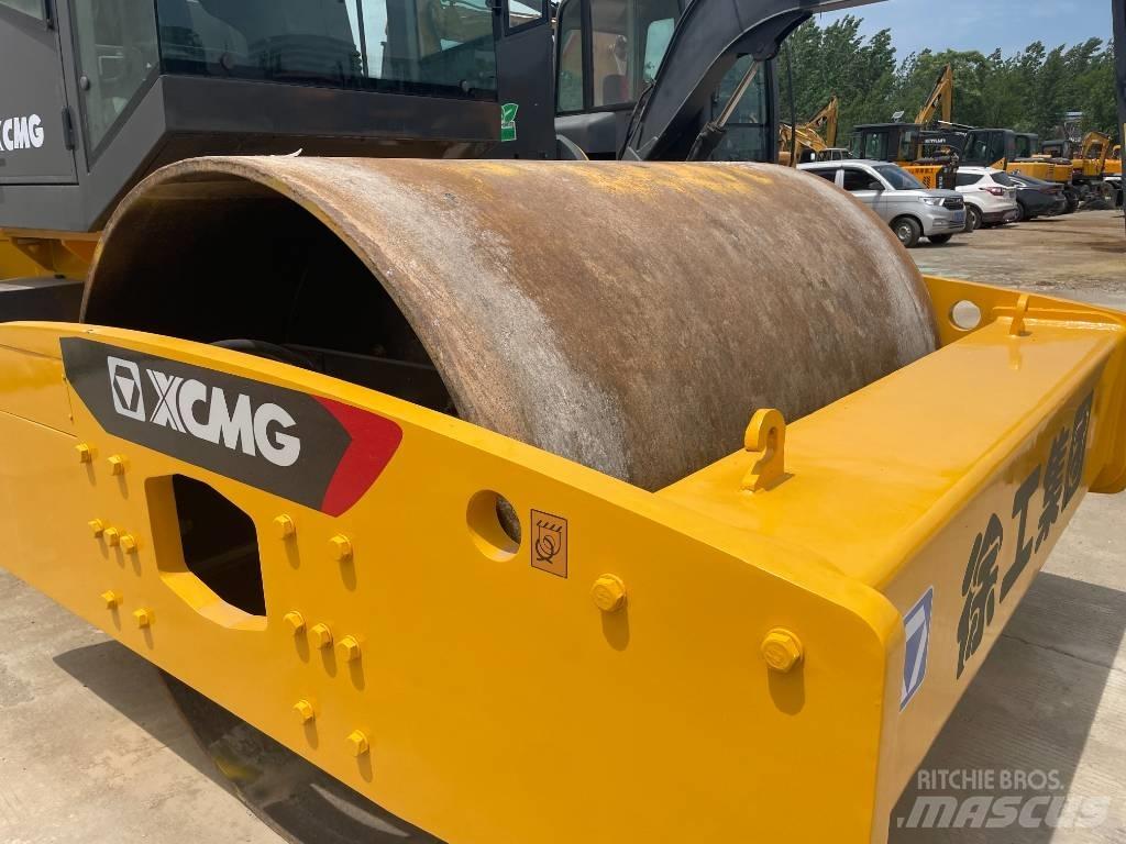 XCMG XS 223 J Грунтові котки