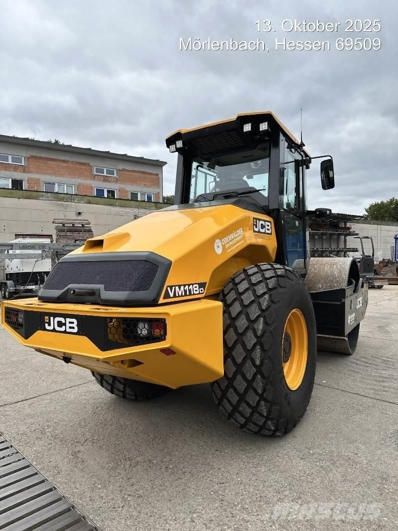 JCB VM118D Дорожні котки