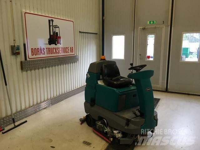 Tennant T 7 + Комбіновані скруббери