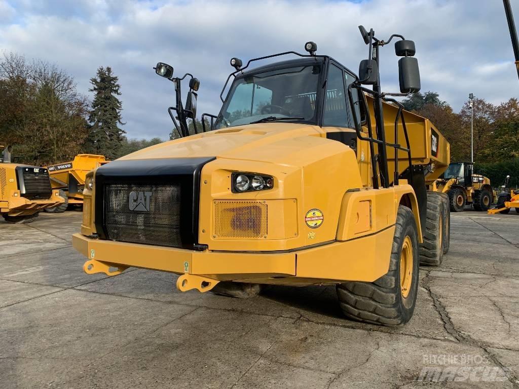 CAT 730 C Зчленовані самоскиди